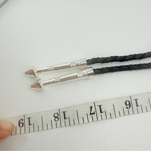 Montana Silversmiths Engraved Silver Bolo Tie - Picture 13 of 15